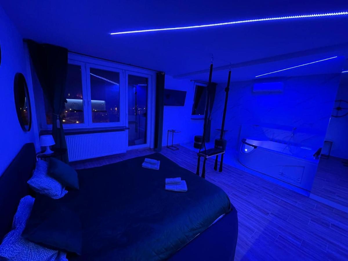 Appartamento Yourapart Jacuzzi Przy Zamku Krolewskim *